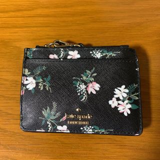 ケイトスペードニューヨーク(kate spade new york)のKate Spade マルチケース　ブラック花柄(名刺入れ/定期入れ)