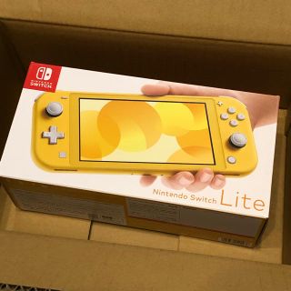 Nintendo Switch Lite イエロー　どうぶつの森　スイッチ(家庭用ゲーム機本体)