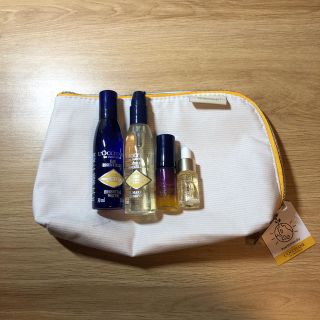 ロクシタン(L'OCCITANE)の【 Loccitane 】ロキシタン　トラベルセット　ミニサイズ　ポーチ付き(ハンドクリーム)