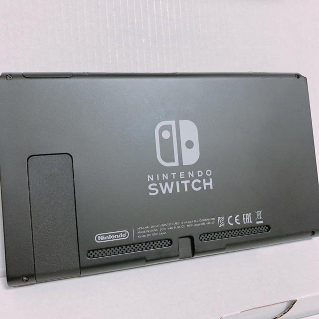 Nintendo ニンテンドースイッチ グレーの通販 by mok's shop｜ニンテンドースイッチならラクマ Switch - 新型 2022得価