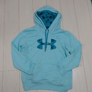 アンダーアーマー(UNDER ARMOUR)のパーカー(パーカー)