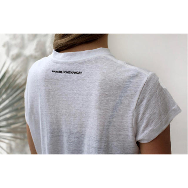 room306 CONTEMPORARY(ルームサンマルロクコンテンポラリー)のroom306 Embroidered T-shirt レディースのトップス(Tシャツ(半袖/袖なし))の商品写真