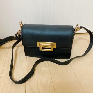 チャールズアンドキース(Charles and Keith)のチャールズアンドキース　ハンドバック(ショルダーバッグ)