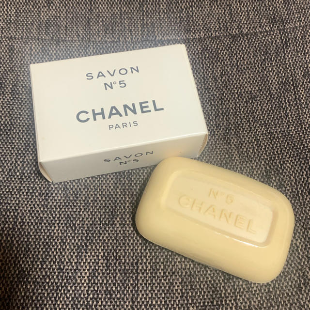 CHANEL(シャネル)のシャネル N°5 サヴォン コスメ/美容のボディケア(ボディソープ/石鹸)の商品写真