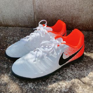 ナイキ(NIKE)のNIKE フットサルシューズ(シューズ)