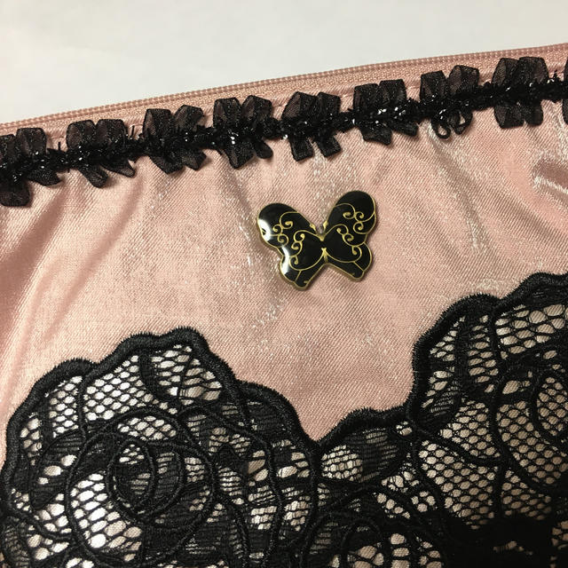 ANNA SUI(アナスイ)の新品タグ付♡アナスイ ANNA SUI サテンレースポーチ レディースのファッション小物(ポーチ)の商品写真