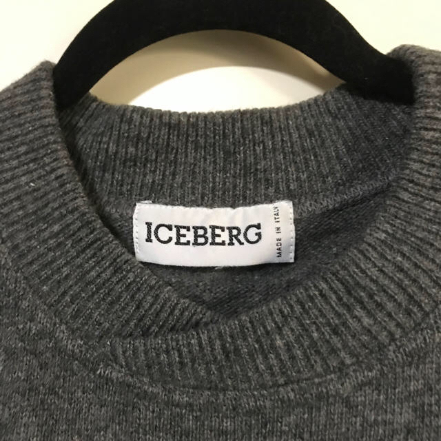ICEBERG(アイスバーグ)のアイスバーグ　ディズニーセーター　　美品 メンズのトップス(ニット/セーター)の商品写真