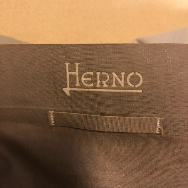 HERNO(ヘルノ)の専用ヘルノリバーシブルスプリングコート44モンクレール雑誌掲載品STORY レディースのジャケット/アウター(スプリングコート)の商品写真