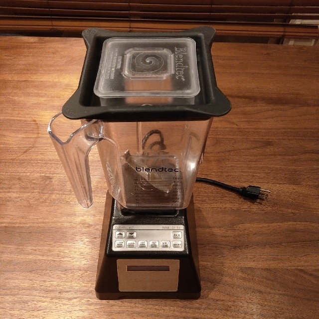 国産大人気】 blendtec ES3 トータルブレンダー