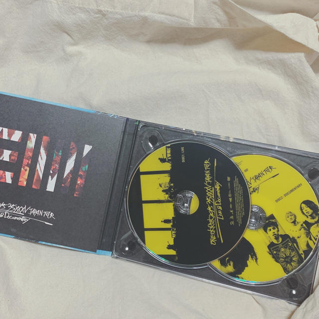ONE OK ROCK(ワンオクロック)のミッツ様専用　ワンオク  DVD エンタメ/ホビーのDVD/ブルーレイ(ミュージック)の商品写真