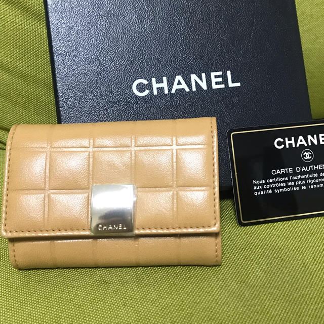 CHANEL(シャネル)のチョコバー　キーケース　美品　正規品 メンズのファッション小物(キーケース)の商品写真