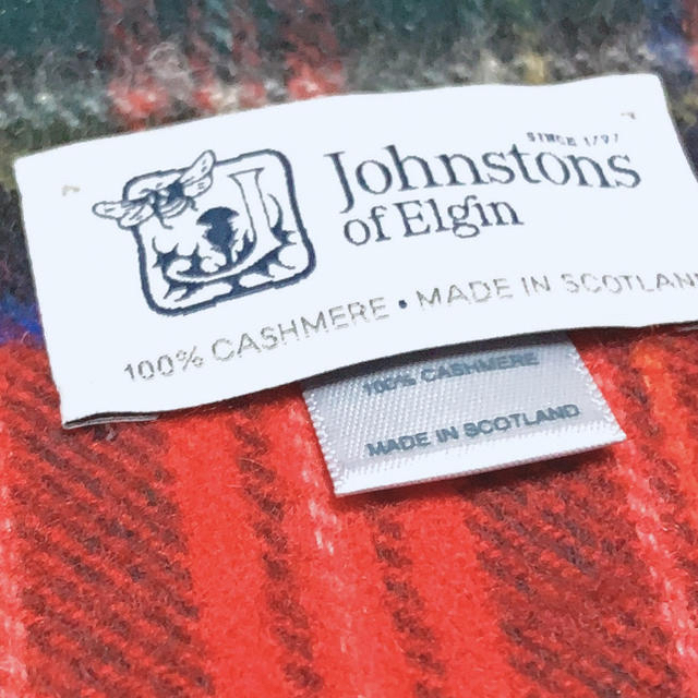 Johnstons(ジョンストンズ)のカシミアマフラー レディースのファッション小物(マフラー/ショール)の商品写真