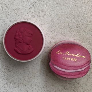 レメルヴェイユーズラデュレ(Les Merveilleuses LADUREE)のラデュレ マカロン ミニプレストチークカラー 新品未使用z(チーク)