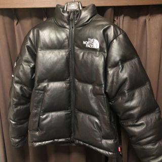 シュプリーム(Supreme)のsupreme×northface レザーヌプシ　黒　Sサイズ(ダウンジャケット)