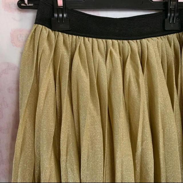 【断捨離SALE】新品未使用 NiCORON ラメプリーツスカート ゴールド レディースのスカート(ロングスカート)の商品写真