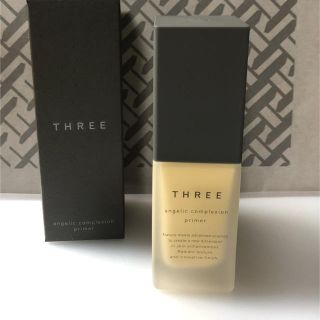 スリー(THREE)のokd様　　　THREE  アンジェリックコンプレッションプライマー　(化粧下地)