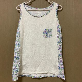 ユニクロ(UNIQLO)のLIBERTY ユニクロ　タンクトップ(タンクトップ)