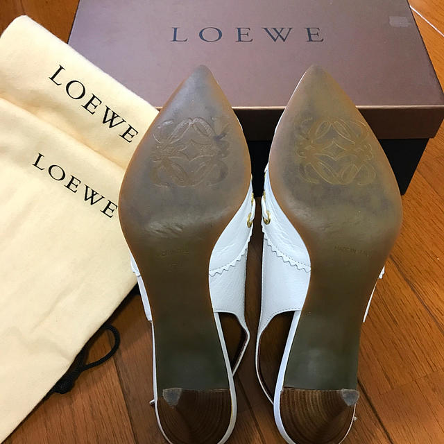 LOEWE(ロエベ)のLOEWE バックストラップパンプス レディースの靴/シューズ(ハイヒール/パンプス)の商品写真