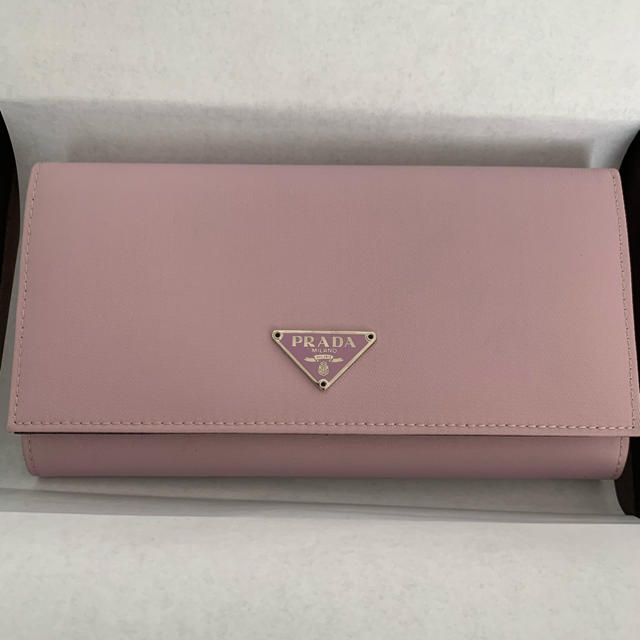 新品、未使用　PRADA 長財布