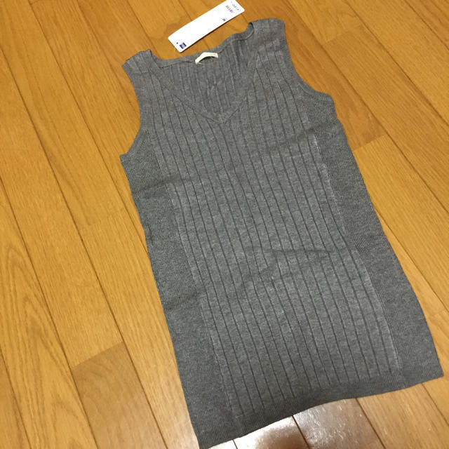 GU(ジーユー)のニットトップス♡ レディースのトップス(Tシャツ(半袖/袖なし))の商品写真