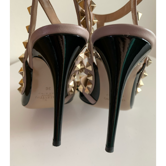 VALENTINO ヴァレンティノ スタッズ パンプス ヒール ブラック VALENTINO ヴァレンティノ スタッズ パンプス ヒール ブラック