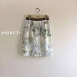 ジャスグリッティー(JUSGLITTY)のJUSGLITTY綺麗なぼかしフラワースカート¨̮♡︎おまとめ割SALE開催中(ひざ丈スカート)