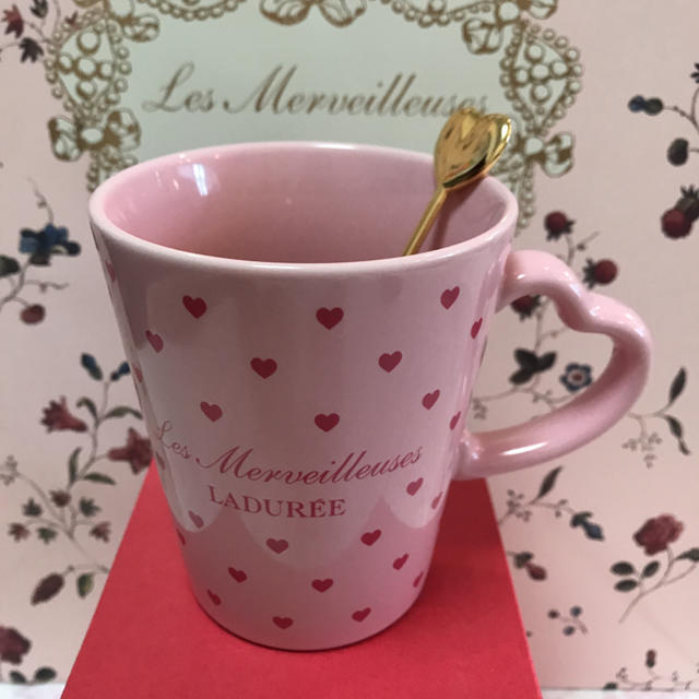 Les Merveilleuses LADUREE(レメルヴェイユーズラデュレ)のラデュレ♡大人気　マグカップ&スプーン キッズ/ベビー/マタニティの授乳/お食事用品(マグカップ)の商品写真