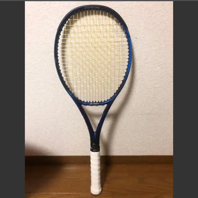 テニスラケット　ヨネックスE ZONE 大阪なおみモデル
