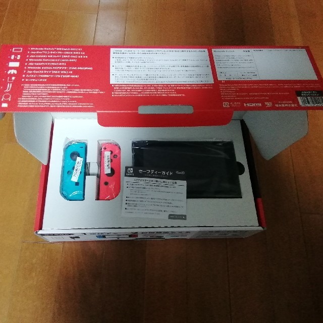 美品　Nintendo Switch ニンテンドースイッチ本体　新型