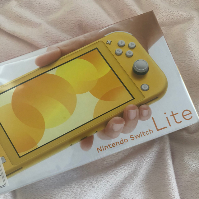 Nintendo Switch Lite イエロー