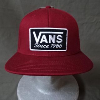 ヴァンズ(VANS)のバンズ【VANS】SINCE1966ワッペンロゴ刺繍付CAP エンジ(キャップ)