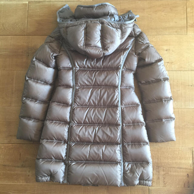 MONCLER(モンクレール)のモンクレール ダウンコート レディースのジャケット/アウター(ダウンコート)の商品写真