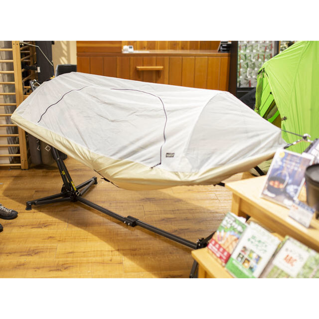 mont bell(モンベル)の良品★mont-bellモンベル★BUG PROOF STANMOCKハンモック スポーツ/アウトドアのアウトドア(寝袋/寝具)の商品写真