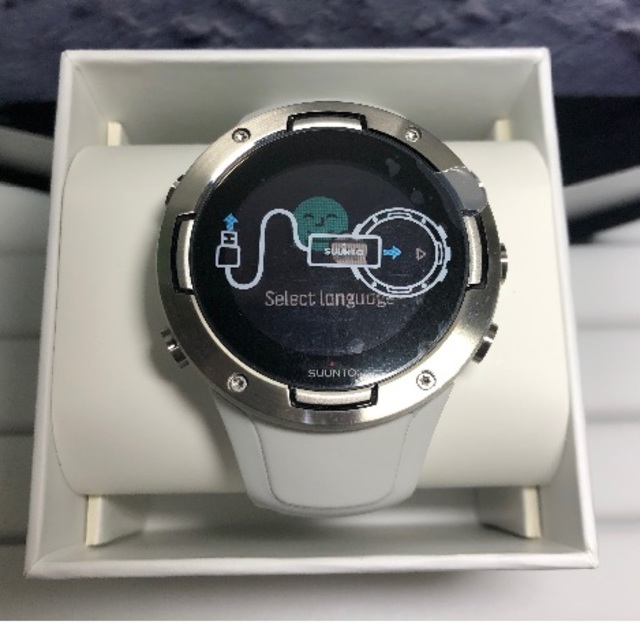 SUUNTO(スント)の【あかり様専用】スント 5 WHITE 定価47,300円（日本正規品） スポーツ/アウトドアのランニング(その他)の商品写真