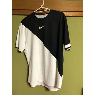 ナイキ(NIKE)の【新品未使用】2018全豪オープン シャポバロフ着用ウェア色違い【日本未発売色】(ウェア)