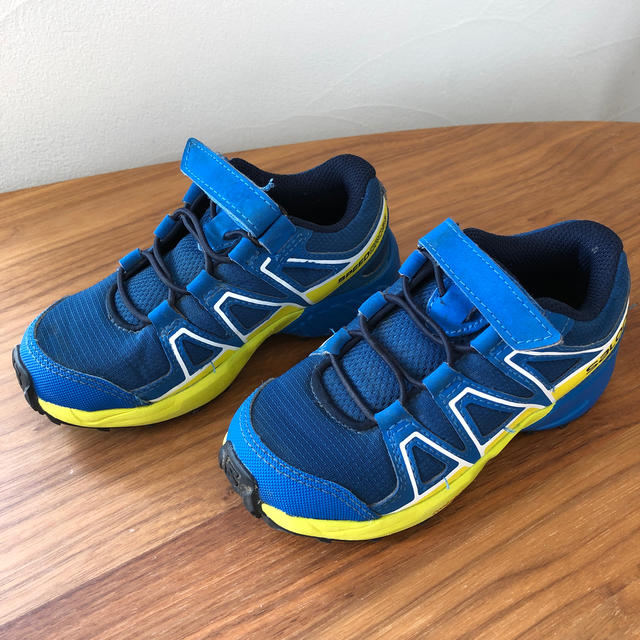 SALOMON(サロモン)のサロモン 靴　山　スニーカー　スピードクロス　SPEED CROSS 16.5 キッズ/ベビー/マタニティのキッズ靴/シューズ(15cm~)(スニーカー)の商品写真