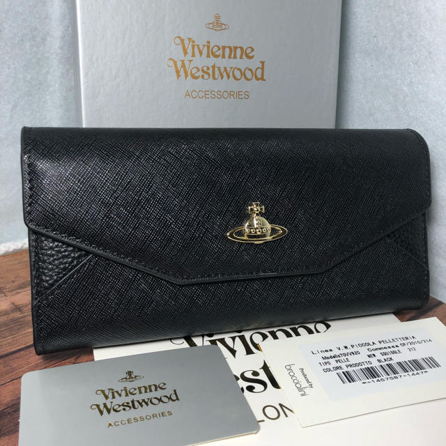 【未使用】 Vivienne Westwood 長財布 3つ折り 収納力抜群