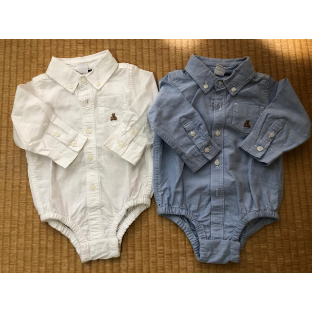 babyGAP(ベビーギャップ)のbabyGAP ボタンダウンシャツ2枚 70cm キッズ/ベビー/マタニティのベビー服(~85cm)(シャツ/カットソー)の商品写真