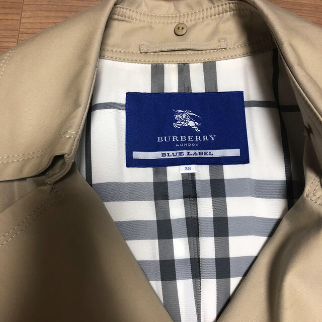 BURBERRY BLUE LABEL(バーバリーブルーレーベル)のバーバリー　トレンチコート レディースのジャケット/アウター(トレンチコート)の商品写真