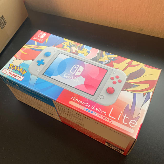 Nintendo Switch Lite ザシアン・ザマゼンタ