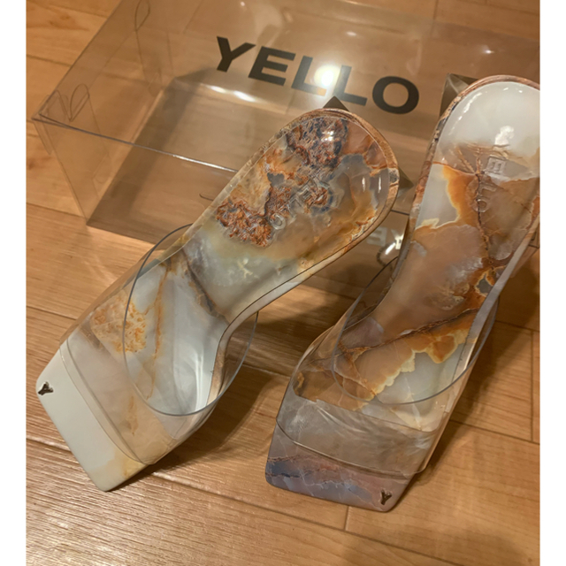 yello  INK  LOW  SANDALS