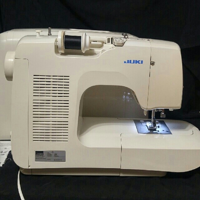 JUKIコンピューターミシン　Marty　AT-8600