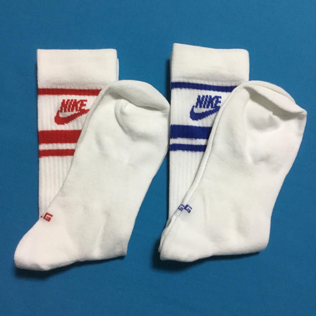 NIKE(ナイキ)のNIKE EVERYDAY ESSENTIAL CREW SOCKS 2Pack メンズのレッグウェア(ソックス)の商品写真