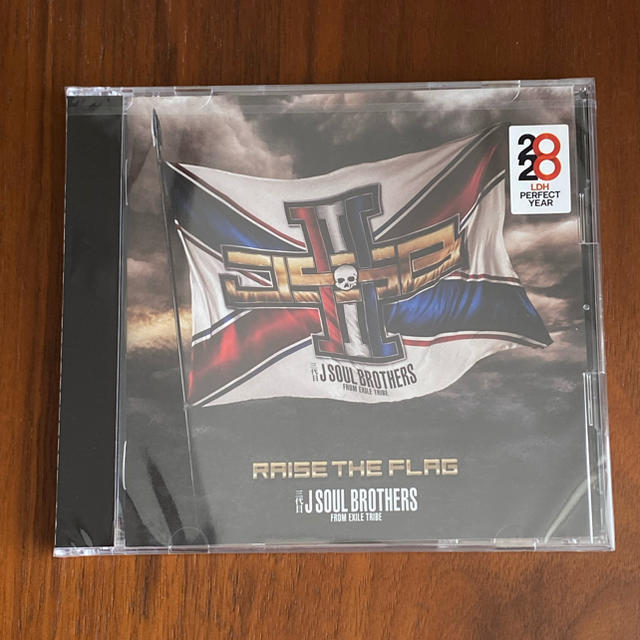 三代目 J Soul Brothers(サンダイメジェイソウルブラザーズ)の未開封RAISE THE FRAG CD/Blu-ray DVDミニポスター付 エンタメ/ホビーのCD(ポップス/ロック(邦楽))の商品写真