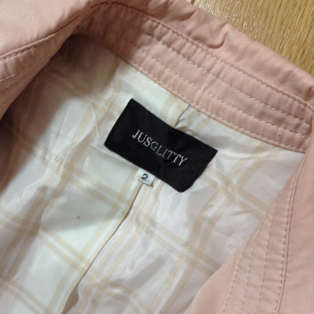 JUSGLITTY(ジャスグリッティー)のショートトレンチコート❤︎ レディースのジャケット/アウター(トレンチコート)の商品写真