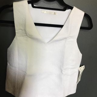 ザラ(ZARA)のZARA トップス(カットソー(半袖/袖なし))