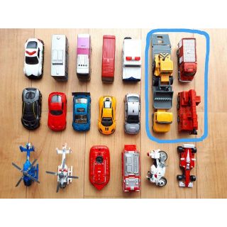 タカラトミー(Takara Tomy)のトミカ／ボーネルンド／スポーツカー／バス／警察車両／ヘリコプターなど17台一式(電車のおもちゃ/車)