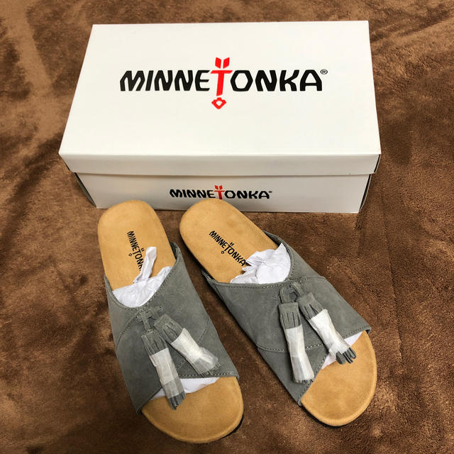 DEUXIEME CLASSE(ドゥーズィエムクラス)の新品未使用☆MINNETONKA★タッセルフラットサンダル☆ レディースの靴/シューズ(サンダル)の商品写真