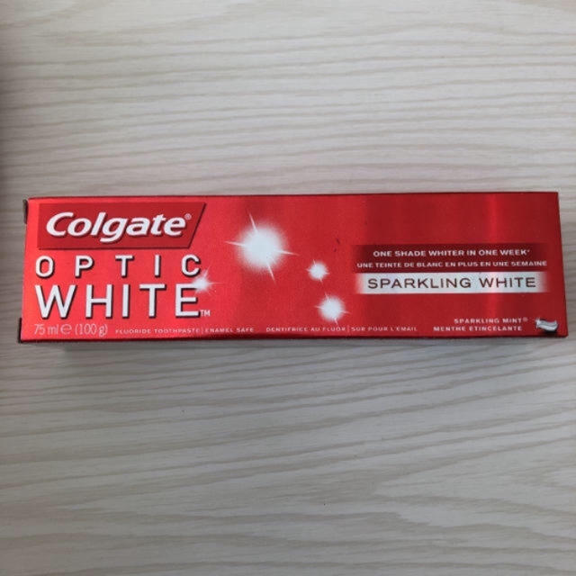 コルゲート　歯磨き粉　スパークリングホワイト100g コスメ/美容のオーラルケア(口臭防止/エチケット用品)の商品写真