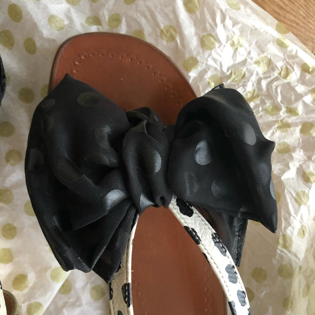 TSUMORI CHISATO(ツモリチサト)のツモリチサト ドットリボン サンダル レディースの靴/シューズ(サンダル)の商品写真